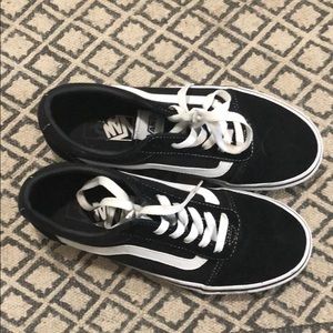 Classic Vans Sneakers